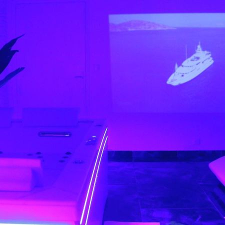 Dima Suite Jacuzzi Privatif Vedene Luaran gambar